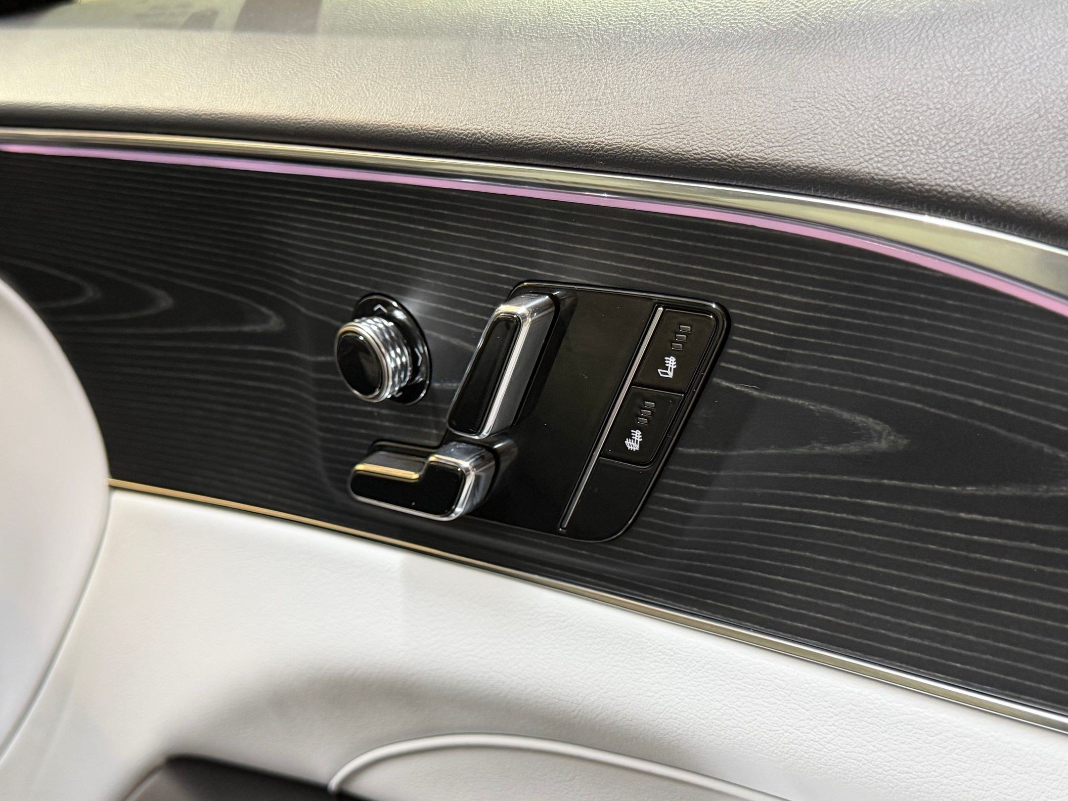 Certified 2024 Cadillac Lyriq Sport RWD image 47
