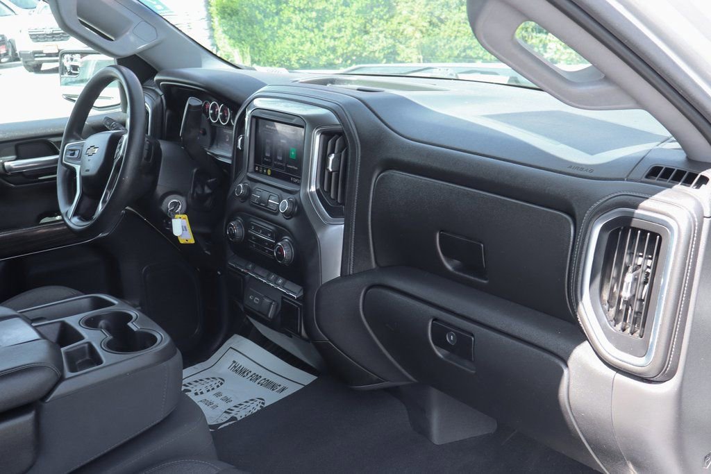 Used 2020 Chevrolet Silverado 1500 LT image 39