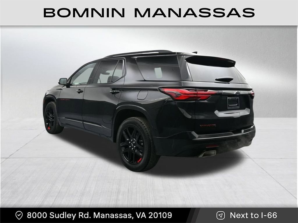 Used 2023 Chevrolet Traverse Premier w/ Redline Edition image 3