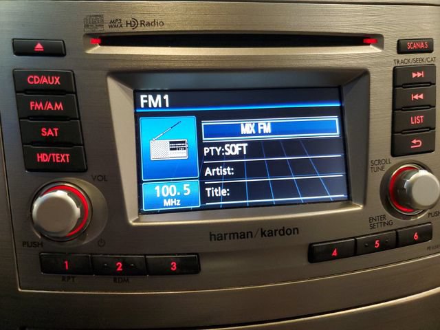 Used 2014 Subaru Legacy 2.5i Limited w/ Moonroof Package AWD/4WD image 21