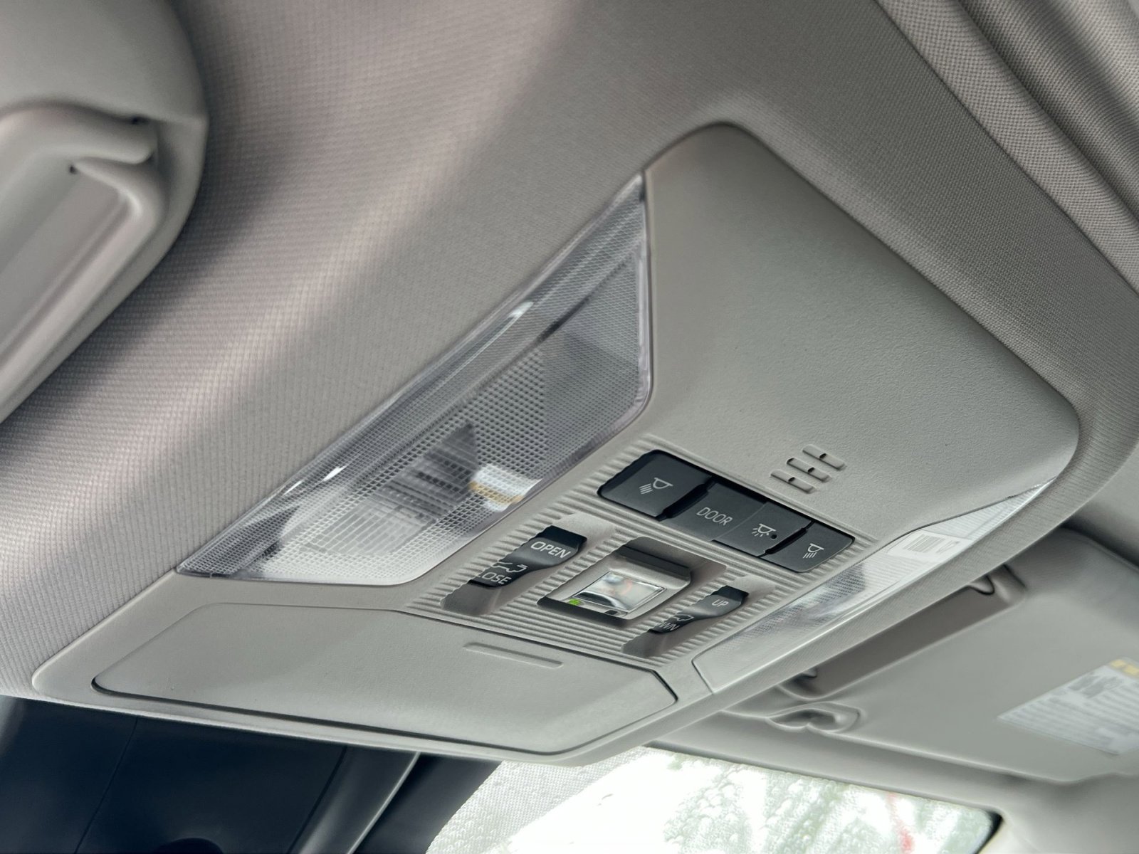 New 2025 Toyota RAV4 XLE image 27