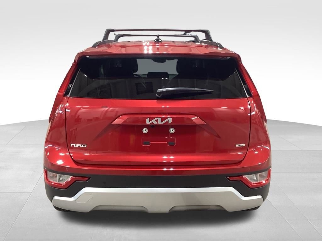Used 2025 Kia Niro EX image 6