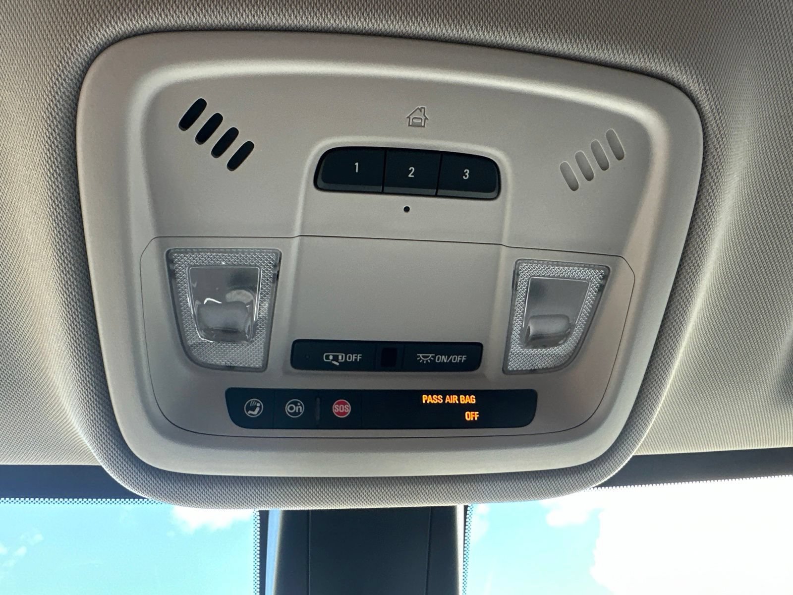 Used 2018 Chevrolet Traverse Premier AWD/4WD image 75