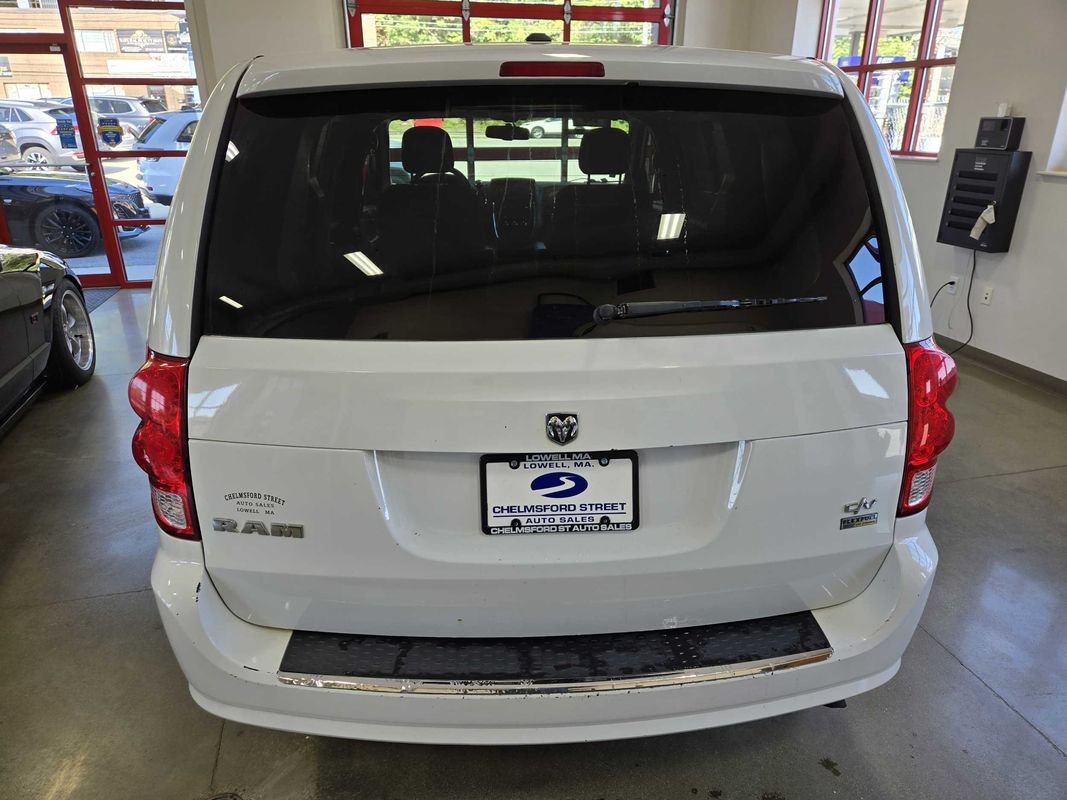 Used 2014 RAM C/V Tradesman w/ UConnect Hands-Free Group FWD image 5