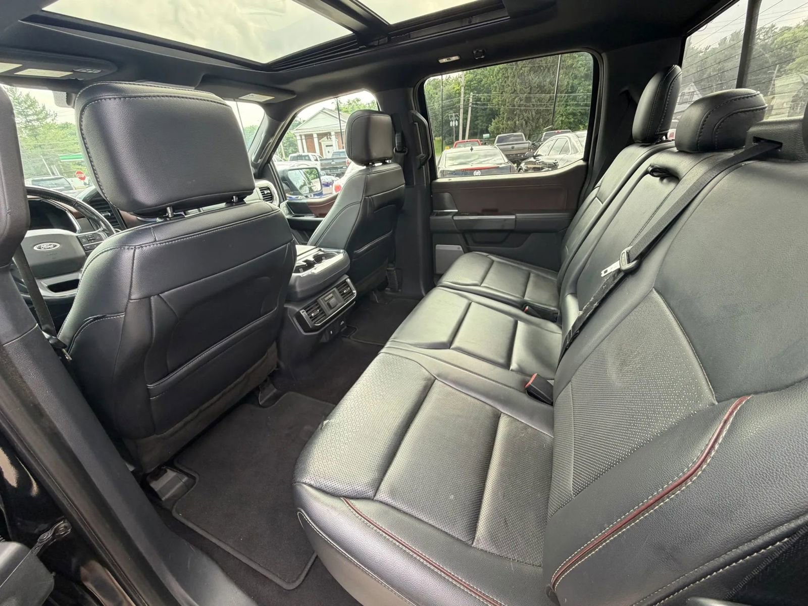 Used 2021 Ford F150 Lariat w/ Equipment Group 502A High AWD/4WD image 6
