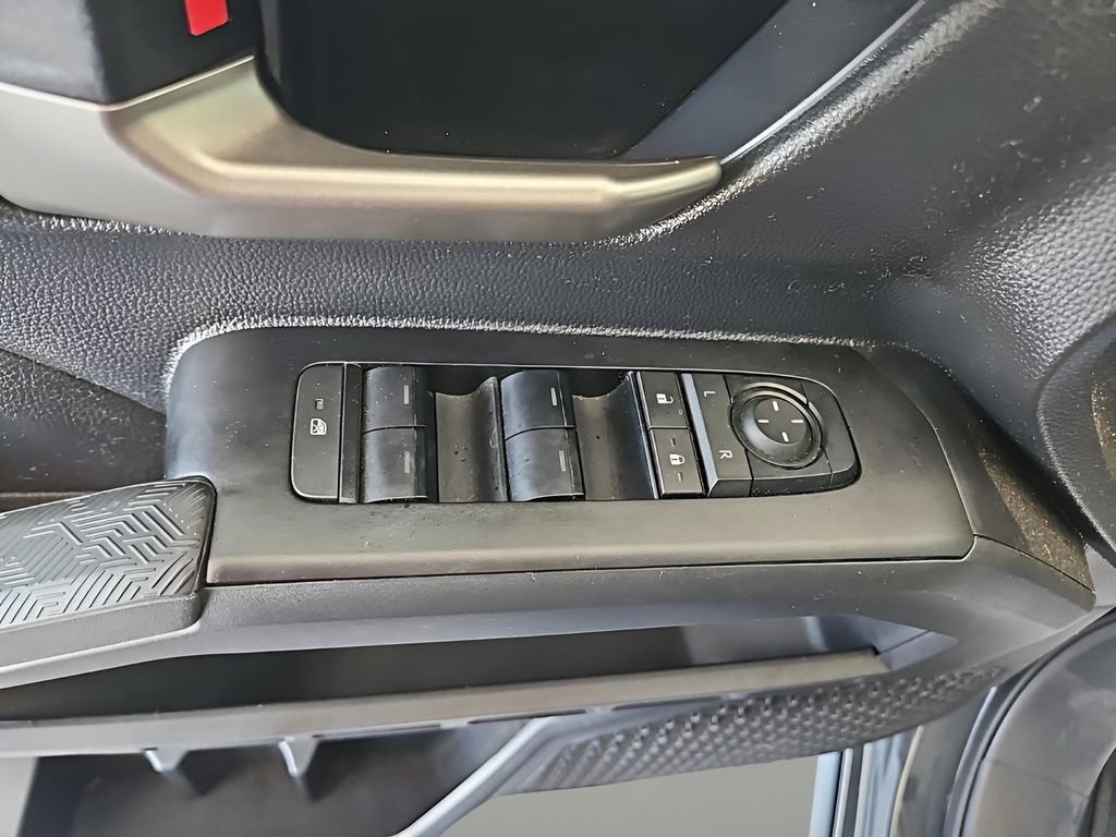 Used 2025 Toyota Tacoma TRD Sport image 15