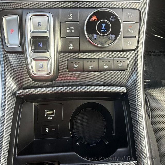 Used 2023 Hyundai Santa Fe Limited image 31