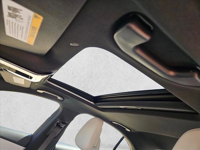 Used 2025 Mercedes-Benz C 300 Sedan image 17