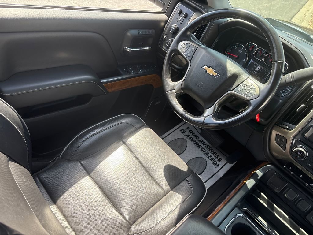 Used 2018 Chevrolet Silverado 1500 High Country image 14