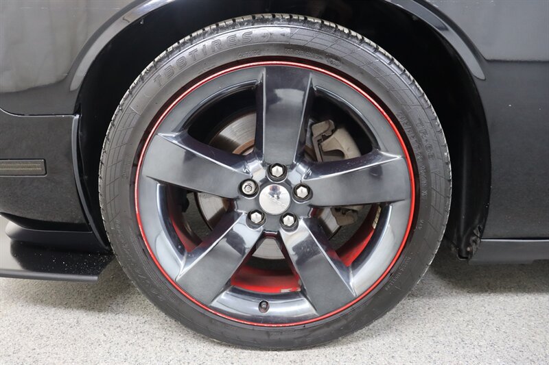 Used 2012 Dodge Challenger SXT RWD image 26