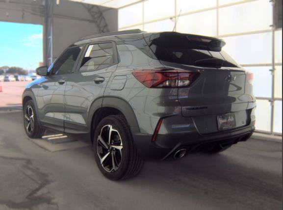 Used 2021 Chevrolet TrailBlazer RS w/ Convenience Package FWD image 3