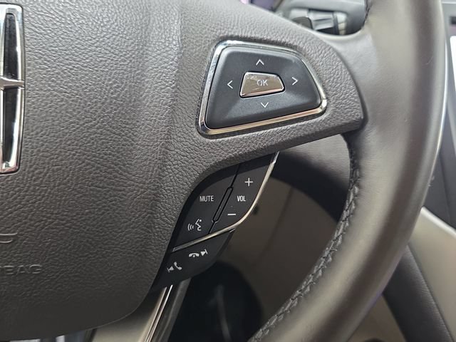 Used 2017 Lincoln MKC Reserve w/ Lincoln MKC Climate Package AWD/4WD image 14