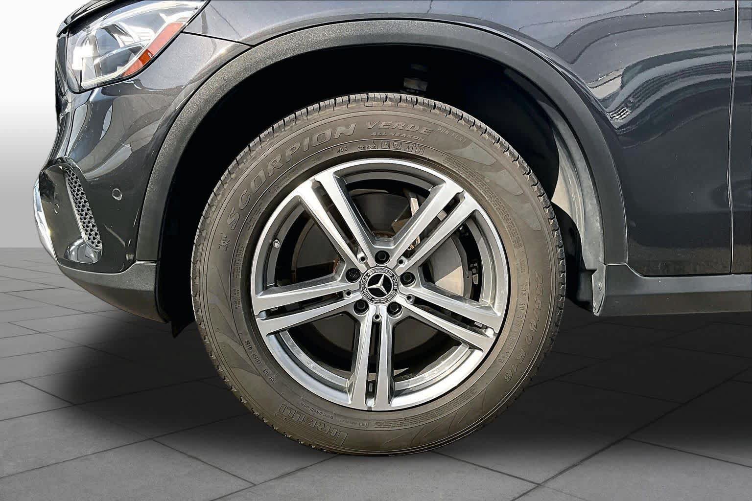 Used 2021 Mercedes-Benz GLC 300 image 11
