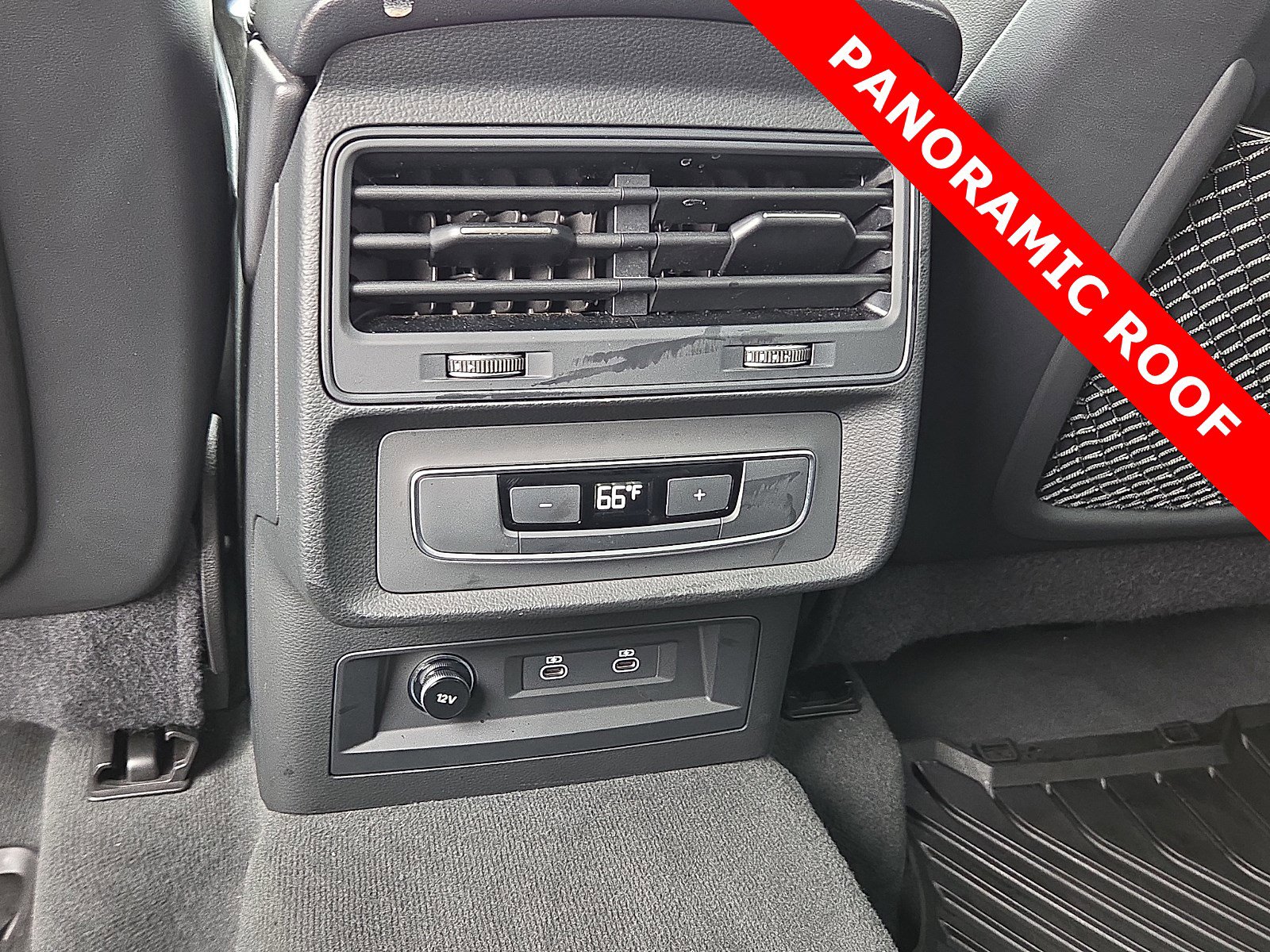 Used 2023 Audi Q7 Premium Plus image 11