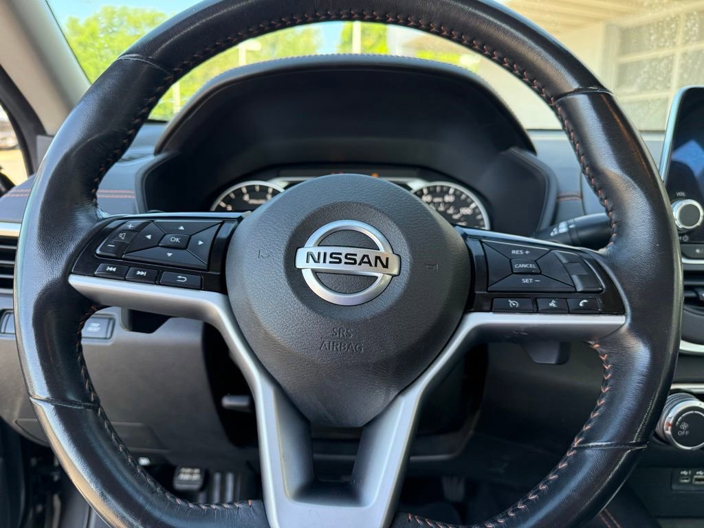 Used 2021 Nissan Altima 2.5 SR FWD image 11