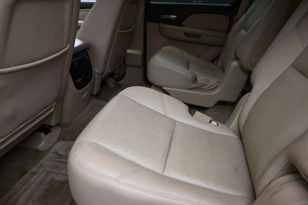 Used 2014 GMC Yukon Denali AWD/4WD image 11