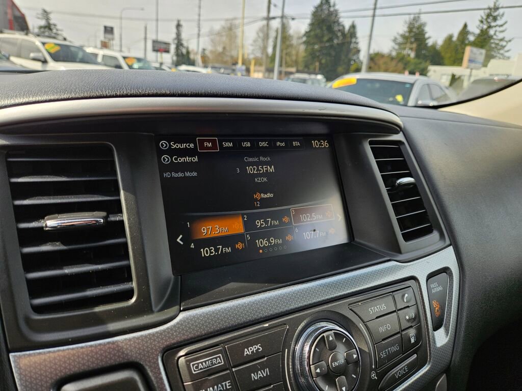 Used 2020 Nissan Pathfinder SL image 29