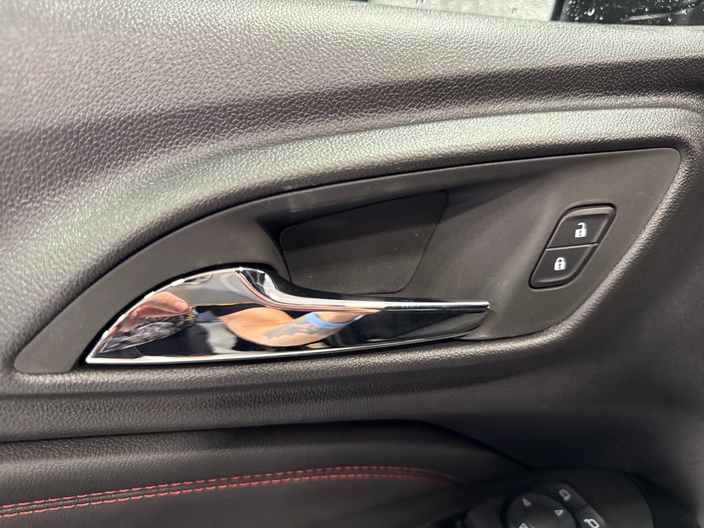 New 2026 Chevrolet Trax RS w/ Driver Confidence Package FWD image 31