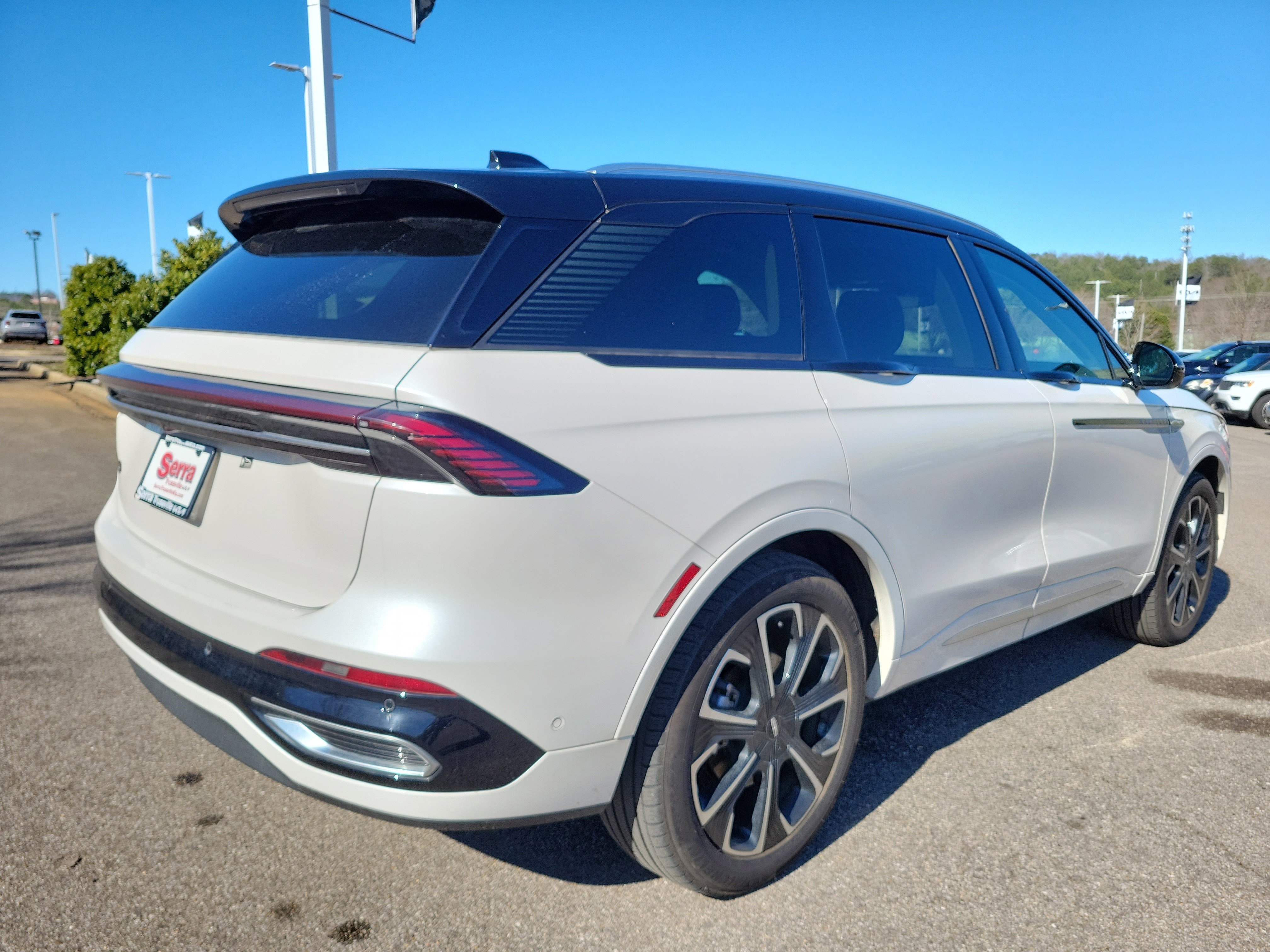 Used 2024 Lincoln Nautilus Reserve w/ Equipment Group 202A image 24