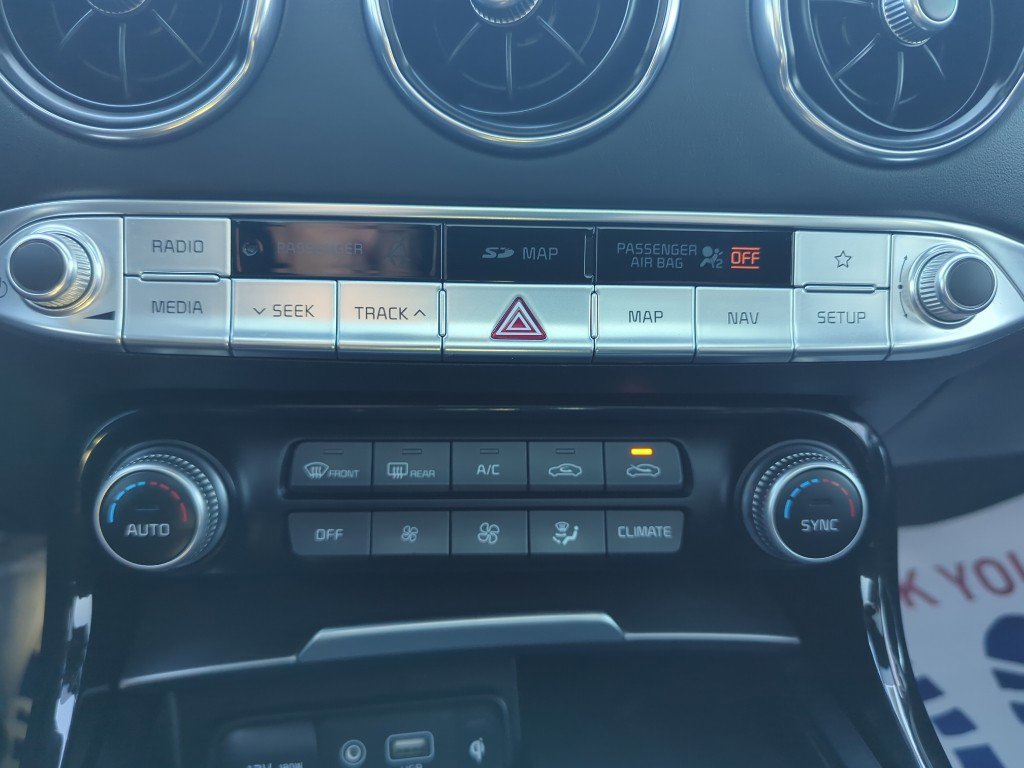 Used 2018 Kia Stinger GT2 image 20