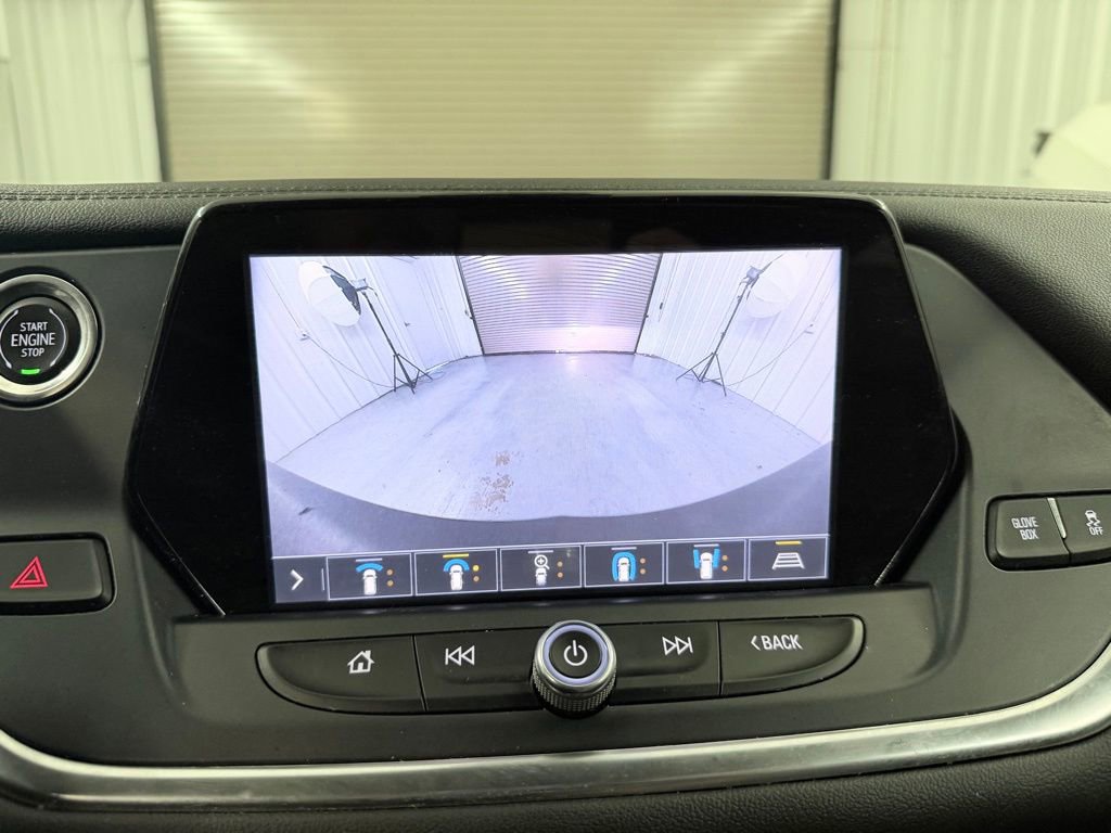 Used 2019 Chevrolet Blazer LT w/ Sound & Technology Package FWD image 17