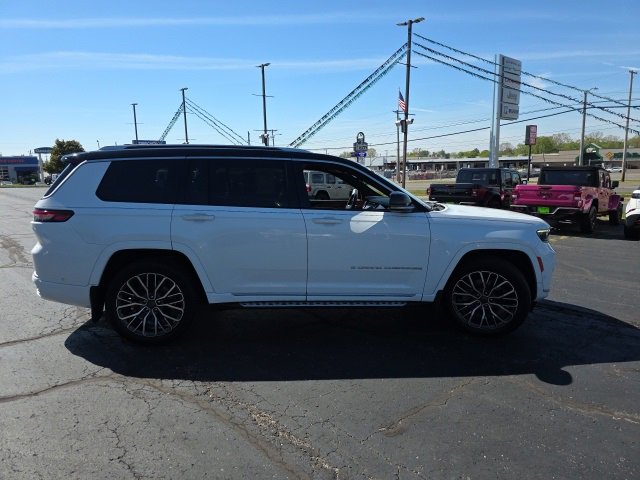 Used 2022 Jeep Grand Cherokee L Summit image 7