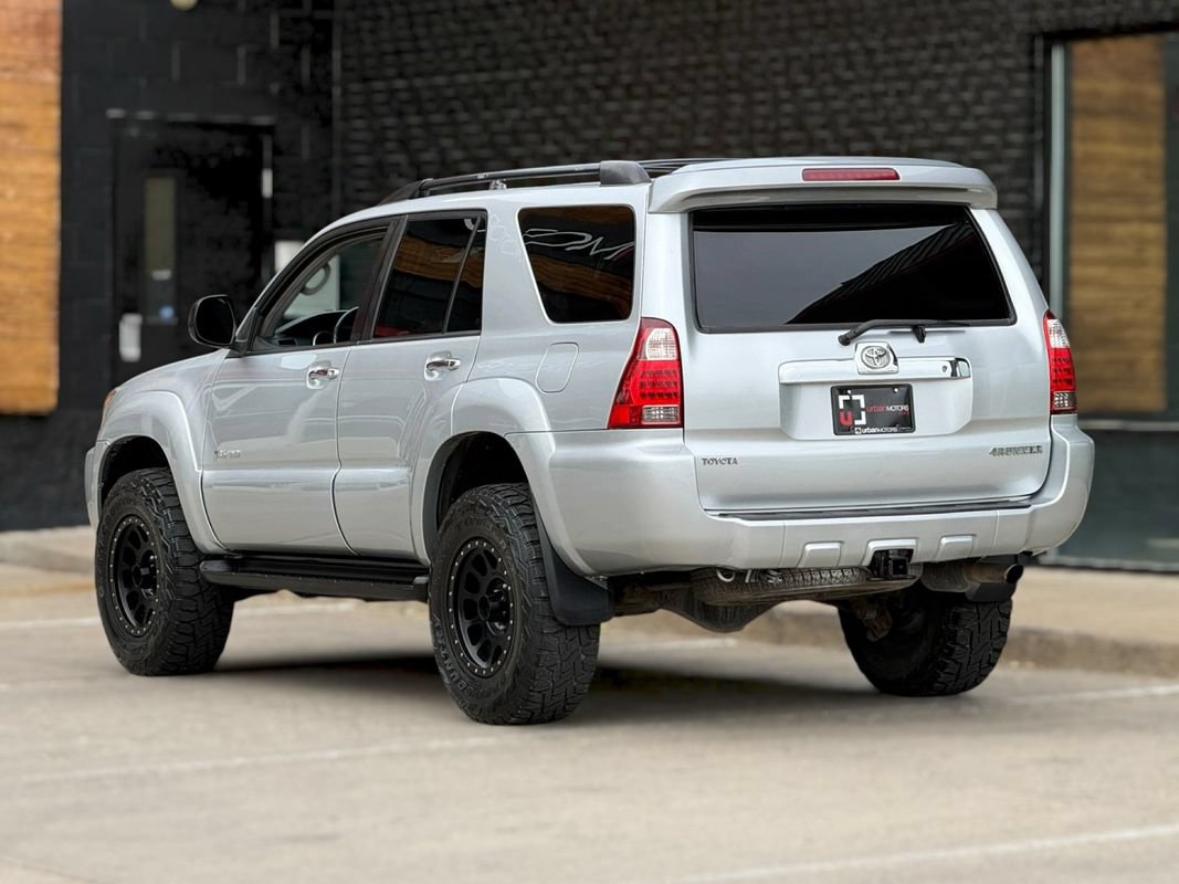 Used 2006 Toyota 4Runner SR5 AWD/4WD image 3