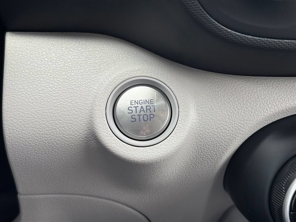 New 2026 Hyundai Venue SEL FWD image 21