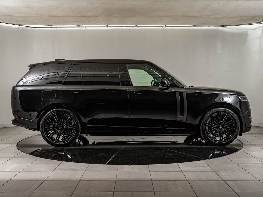 Certified 2025 Land Rover Range Rover Long Wheelbase SE AWD/4WD image 4