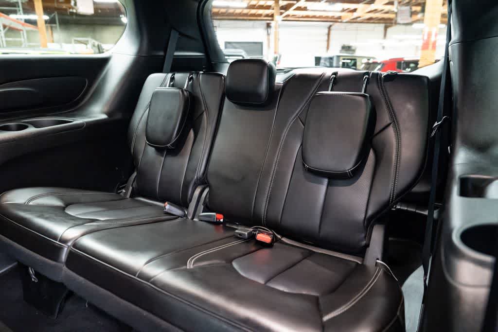 Used 2025 Chrysler Pacifica Select FWD image 26