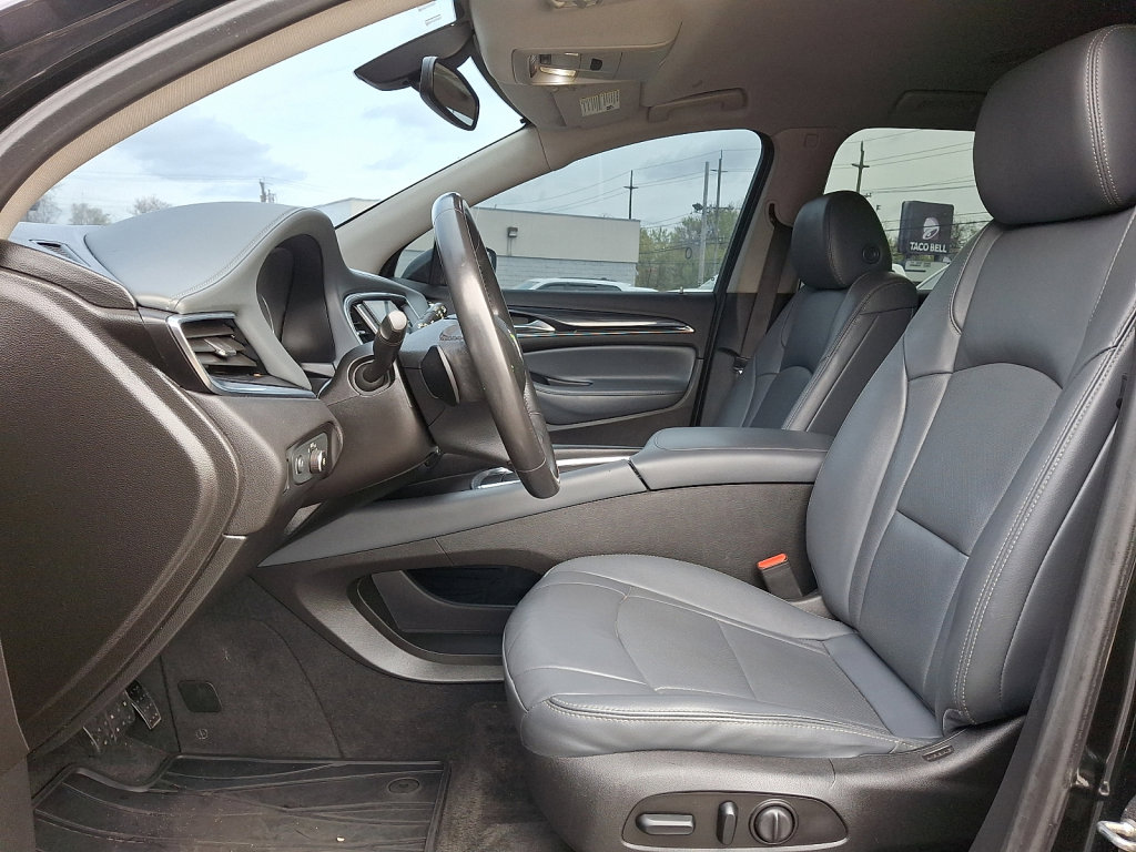 Used 2019 Buick Enclave Essence FWD image 21