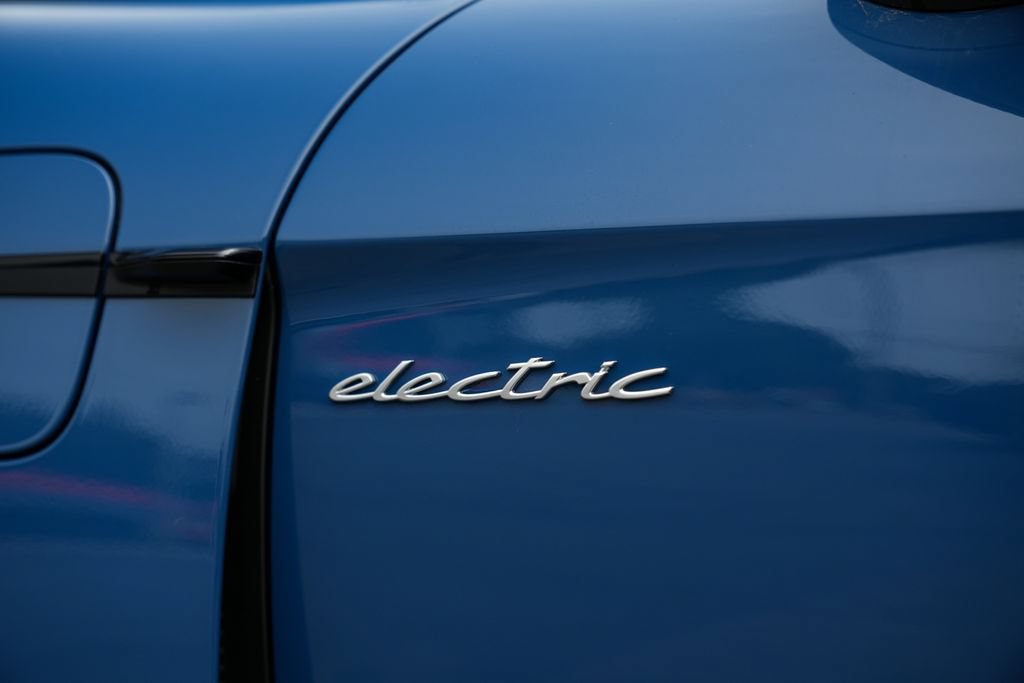 New 2026 Porsche Taycan AWD/4WD image 13