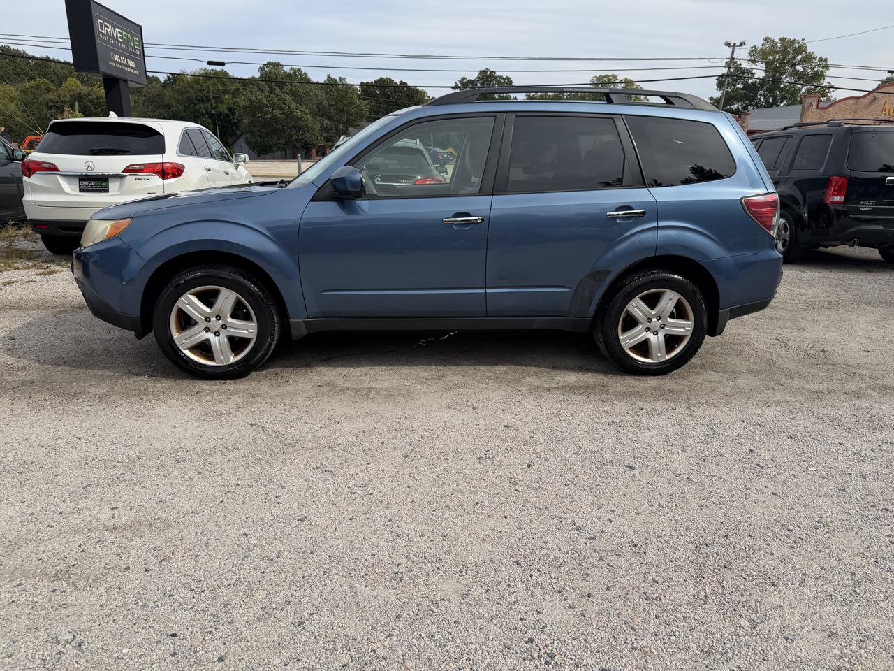 Used 2010 Subaru Forester 2.5X Premium AWD/4WD image 2