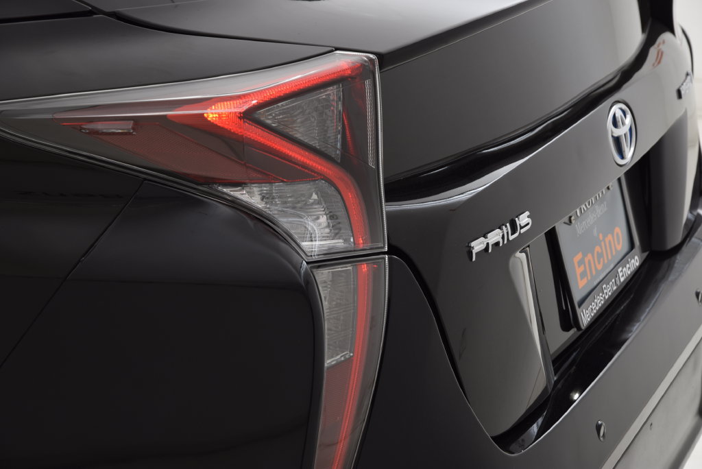 Used 2017 Toyota Prius Three Touring FWD image 12
