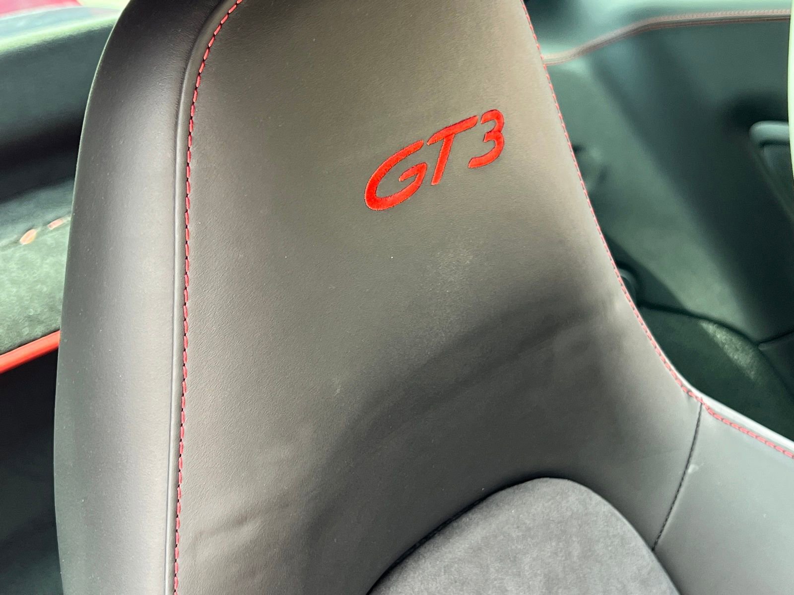 Certified 2019 Porsche 911 GT3 image 37