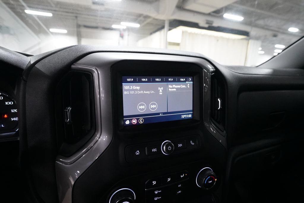 Used 2019 Chevrolet Silverado 1500 Custom w/ Custom Convenience Package AWD/4WD image 6