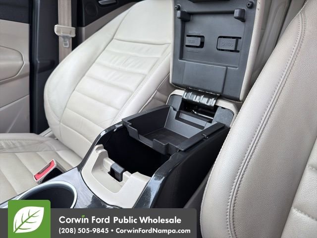 Used 2016 Ford Escape Titanium w/ Equipment Group 301A AWD/4WD image 22
