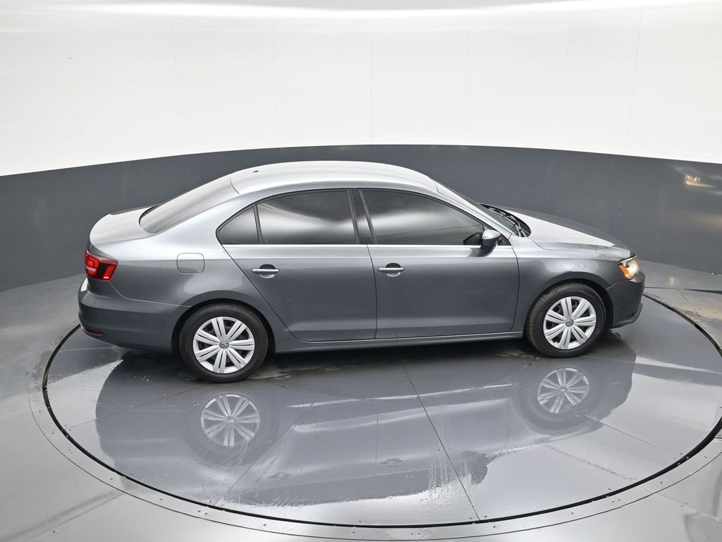 Used 2017 Volkswagen Jetta S image 31