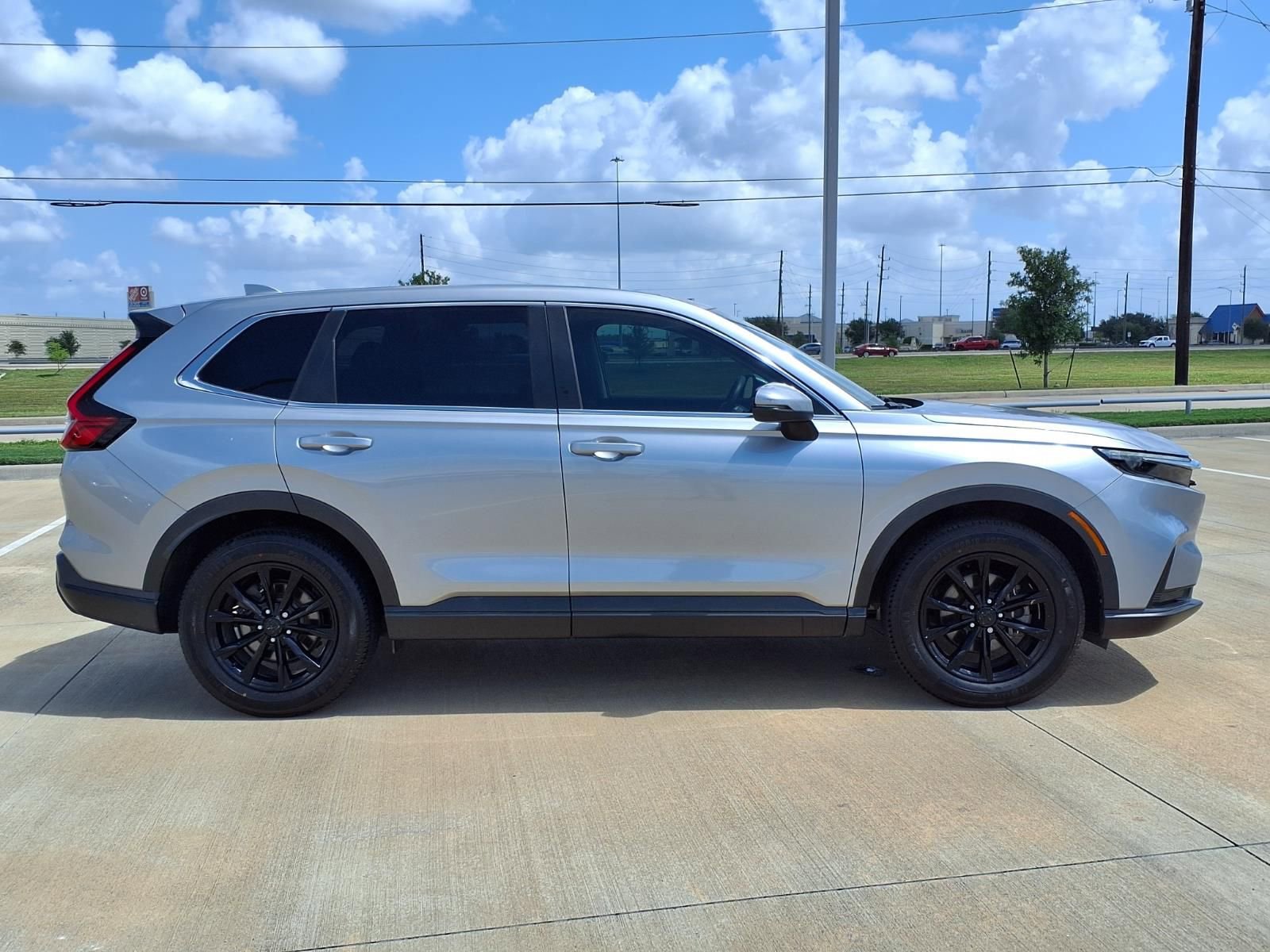 Used 2023 Honda CR-V EX image 8