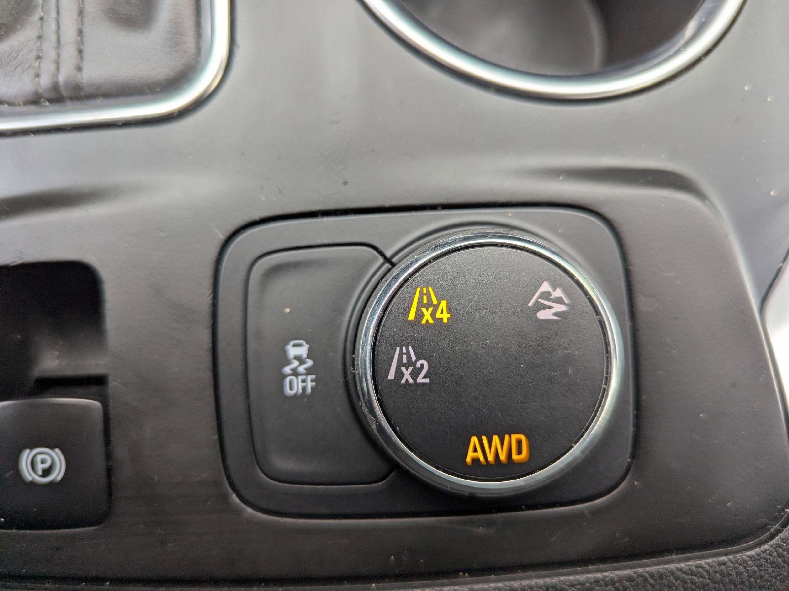 Used 2019 Chevrolet Traverse LT w/ LPO, Blackout Package image 25