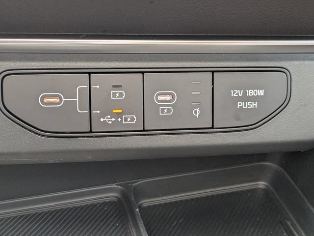Certified 2026 Kia Carnival SX w/ SX Dark Edition Package FWD image 25