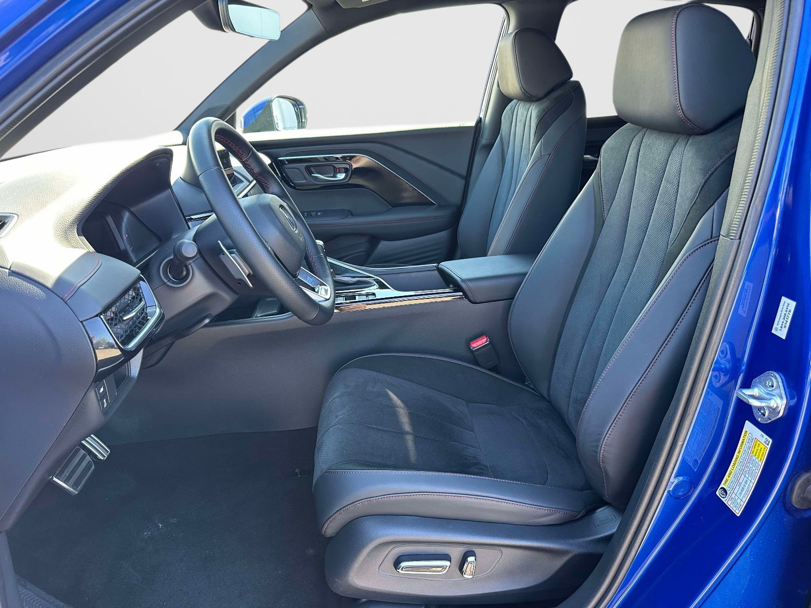 Used 2025 Acura ADX A-Spec AWD/4WD image 14