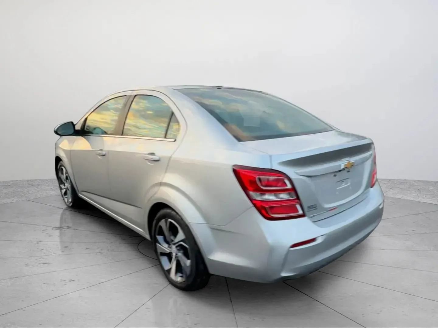 Used 2017 Chevrolet Sonic Premier image 11