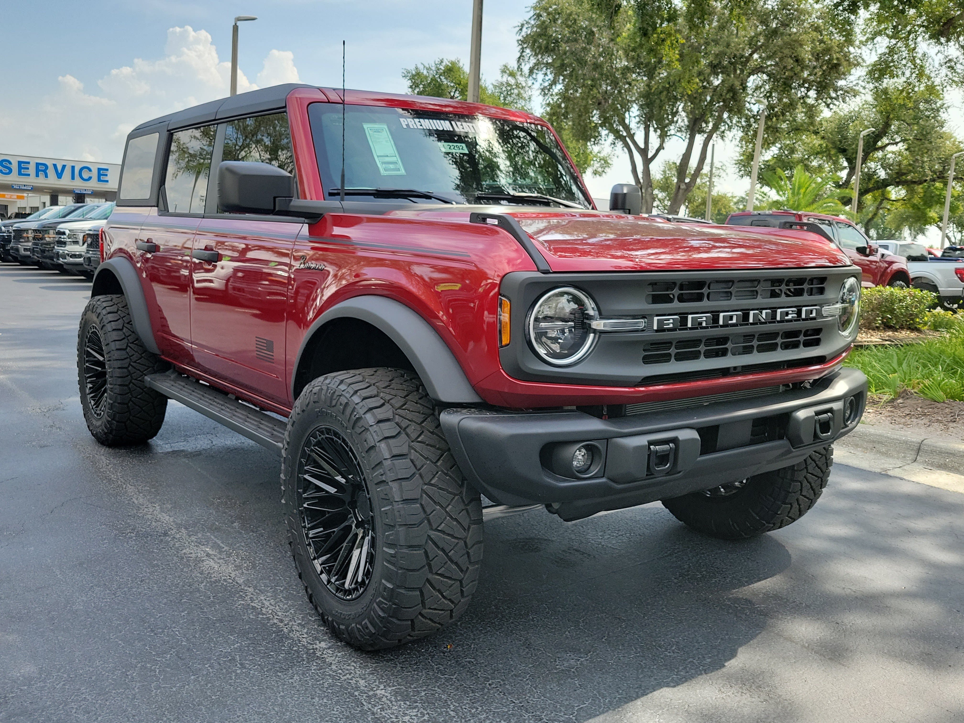 New 2026 Ford Bronco Big Bend w/ Black Diamond Package AWD/4WD image 2