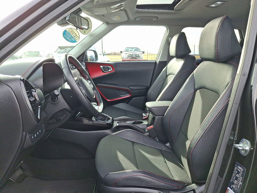 Certified 2023 Kia Soul GT-Line image 13