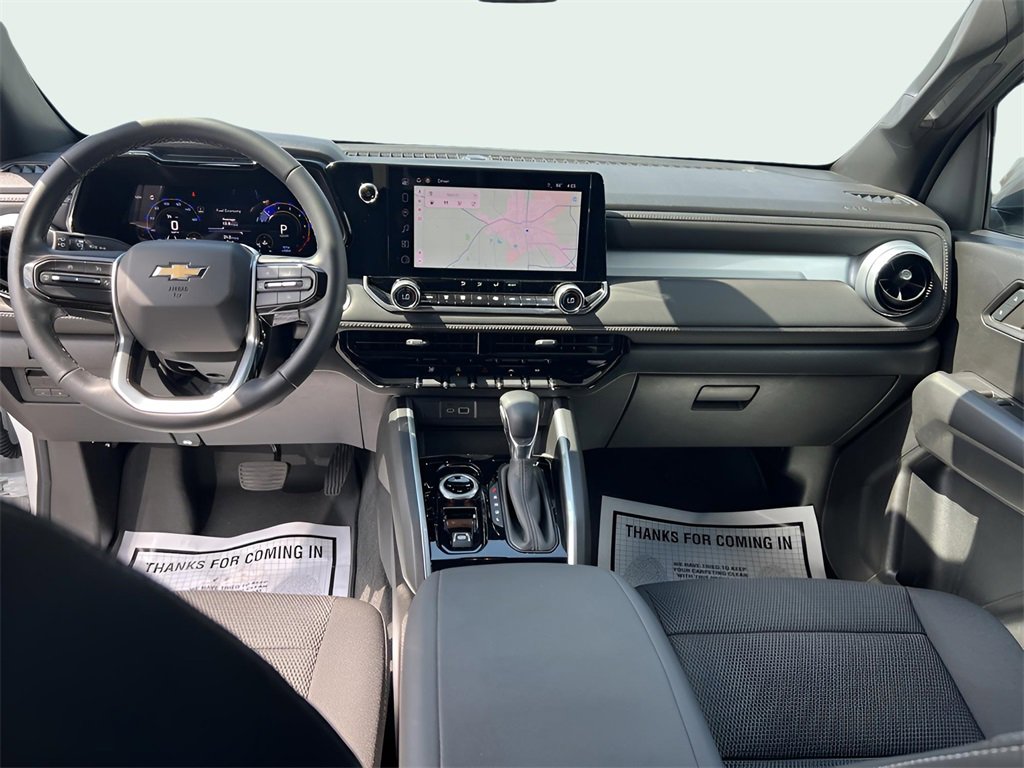 Used 2024 Chevrolet Colorado LT w/ LT Convenience Package image 11