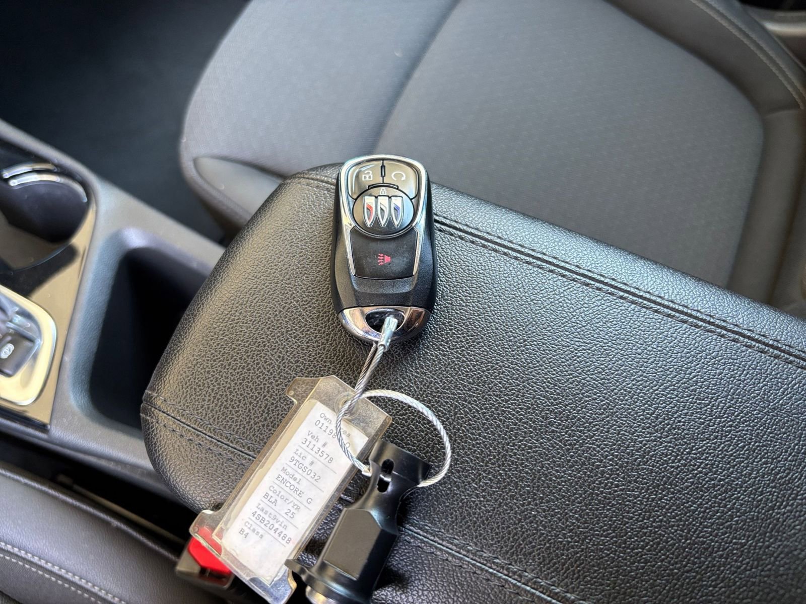 Used 2025 Buick Encore GX Preferred FWD image 21