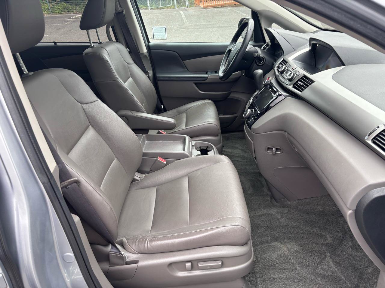 Used 2016 Honda Odyssey EX-L image 17