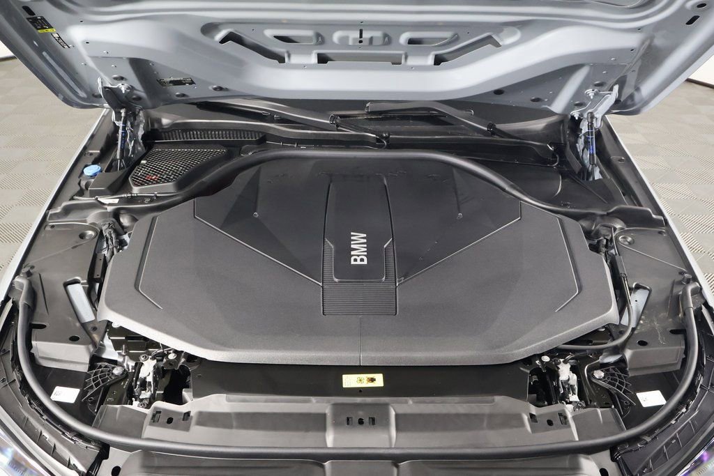 New 2026 BMW i5 eDrive40 w/ M Sport Package image 9