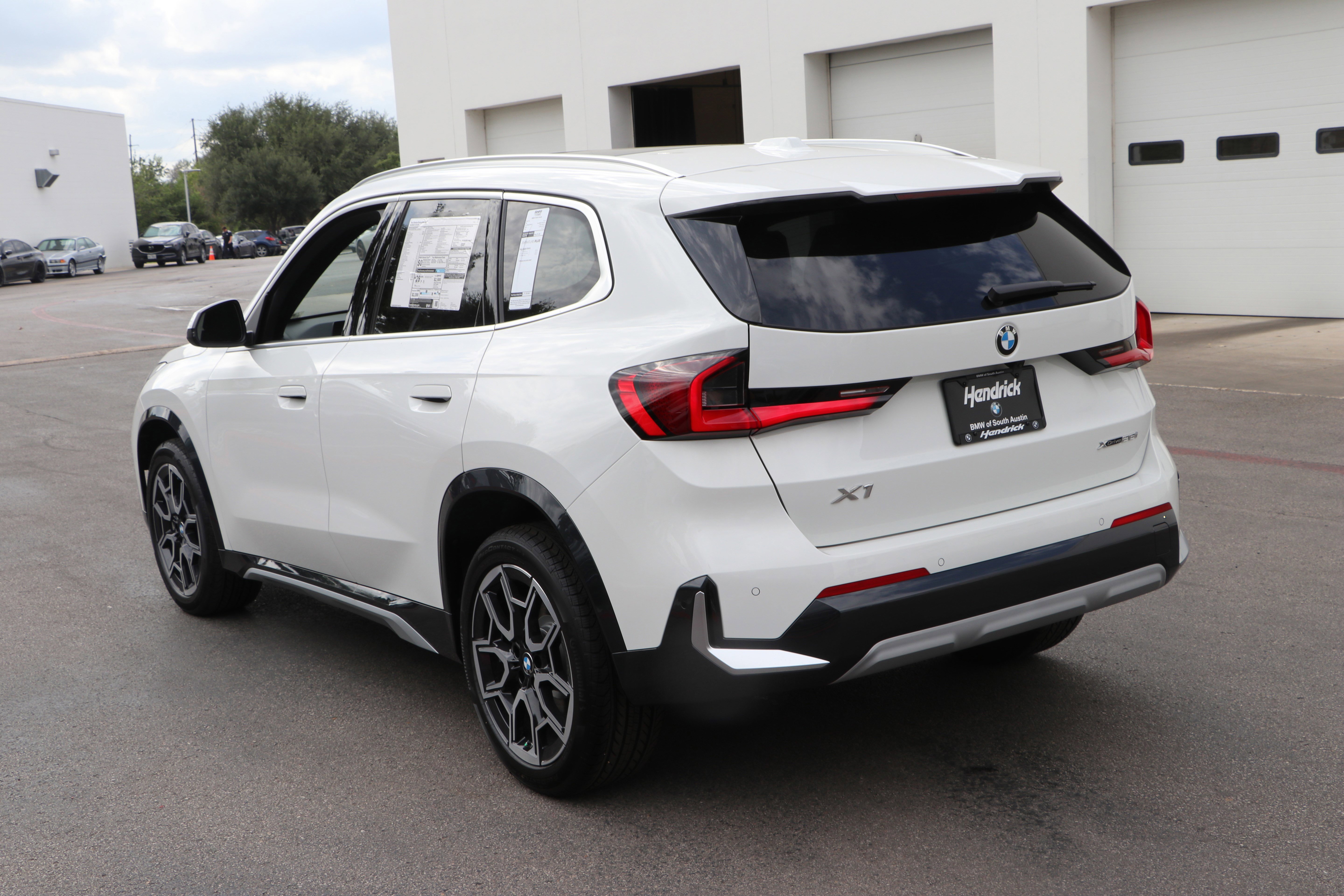 Certified 2026 BMW X1 xDrive28i w/ Convenience Package AWD/4WD image 13